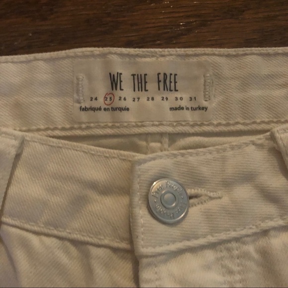 Women’s Free People Cream Raw Hem Cropped Jeans - Picture 4 of 8
